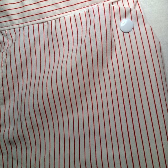 Vintage 1960s Shorts Women Size 11 White Red Striped Snap Pockets Hong Kong READ - Picture 10 of 15